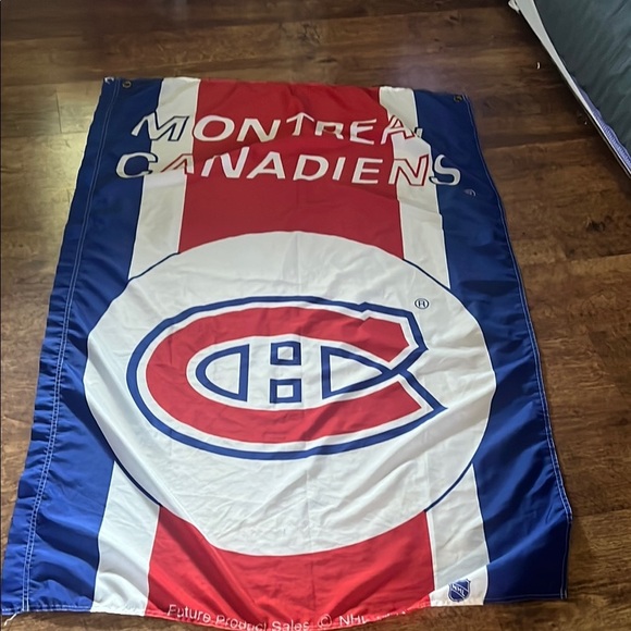 1991 Montreal Canadiens Flag - Picture 1 of 5